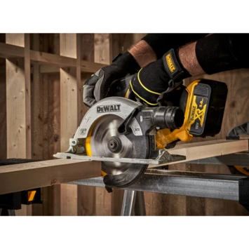 DeWalt 18V XR Cirkelzaag Brushless DCS565N-XJ (zonder Accu) 6 DeWalt 18V XR Cirkelzaag Brushless DCS565N-XJ (zonder Accu) - Afbeelding 6