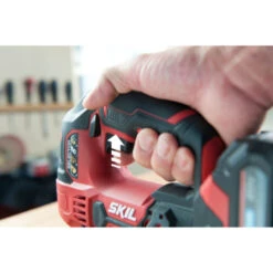 SKIL 20V Decoupeerzaag 3420CA (zonder Accu) 11 SKIL 20V Decoupeerzaag 3420CA (zonder Accu) -Gamma Winkel 123 1294