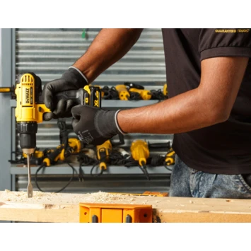 DeWalt 18V XR Accuboormachine Brushless DCD771S2-QW Incl. 2 Accu's 1.5Ah + Lader 8 DeWalt 18V XR Accuboormachine Brushless DCD771S2-QW Incl. 2 Accu's 1.5Ah + Lader - Afbeelding 8