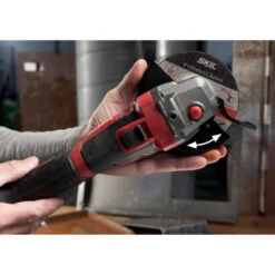 SKIL 20V Haakse Slijper 3930CA Brushless 125mm (zonder Accu) 13 SKIL 20V Haakse Slijper 3930CA Brushless 125mm (zonder Accu) -Gamma Winkel 123 2989