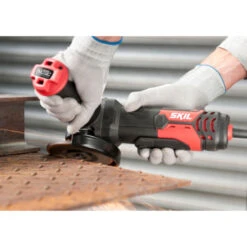 SKIL Haakse Slijper (slijptol) 9132AB 850W 125mm - Antivibratie Zijhandgreep 10 SKIL Haakse Slijper (slijptol) 9132AB 850W 125mm - Antivibratie Zijhandgreep -Gamma Winkel 123 3009