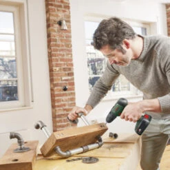 Bosch 18V Klopboormachine UniversalImpact (Incl. 2 Accu's 1.5Ah + Lader) 10 Bosch 18V Klopboormachine UniversalImpact (Incl. 2 Accu's 1.5Ah + Lader) -Gamma Winkel 123 317