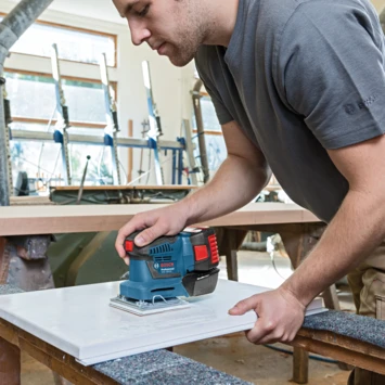 Bosch Professional Accu Vlakschuurmachine GSS 18V-10 (zonder Accu) 3 Bosch Professional Accu Vlakschuurmachine GSS 18V-10 (zonder Accu) - Afbeelding 3