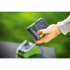 LUX Accu- En Lader Starterset 20V 2,0Ah 13 LUX Accu- En Lader Starterset 20V 2,0Ah -Gamma Winkel 123 4072